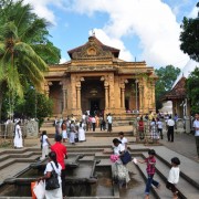Kelaniya-Temple-04